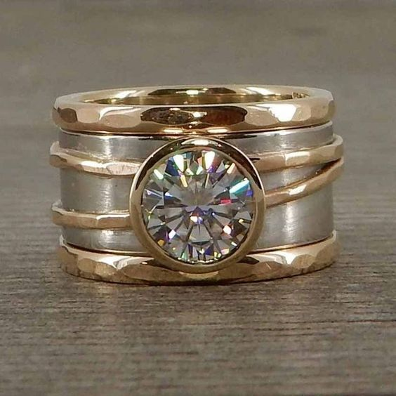 Charming Gold Ring for Any Occasion