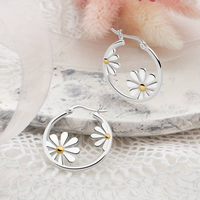 Vintage Handmade Silver Earring