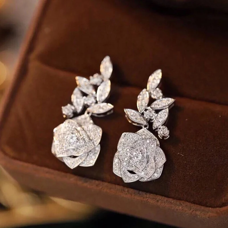 Classic Earring with Timeless Appeal
