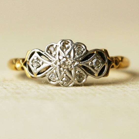 Charming Gold Ring for Any Occasion