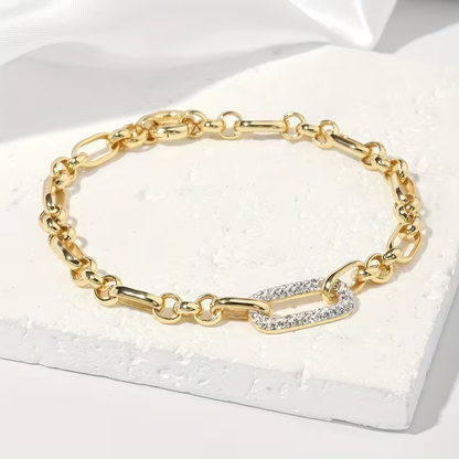 Charming Gold Bracelet for Any Occasion