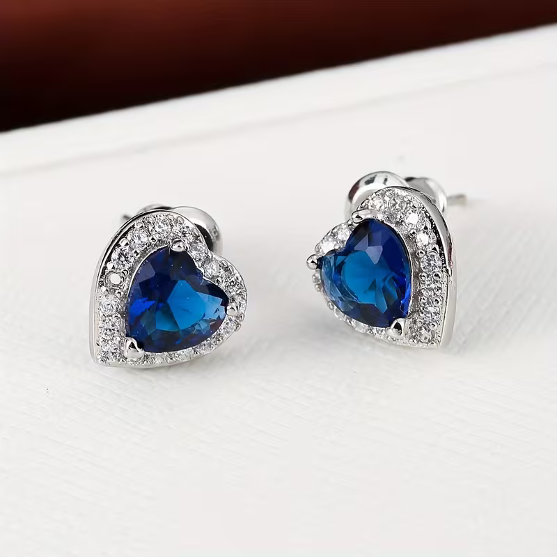 Charming Earring for Any Occasion