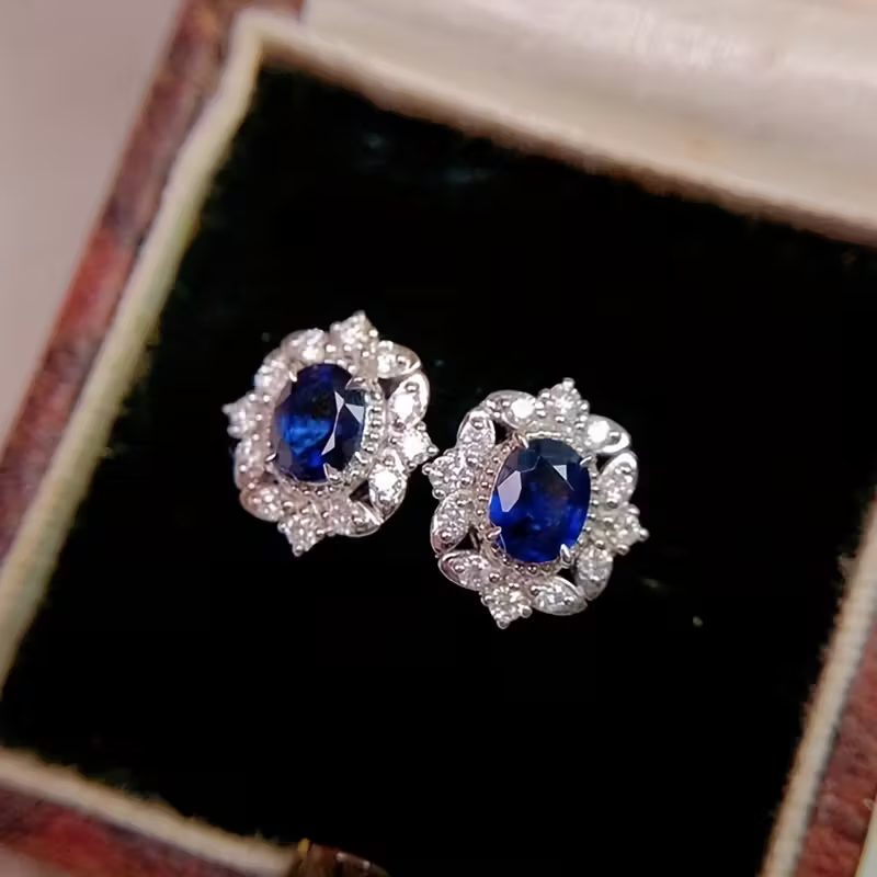 Stunning Earring for Daily Wear