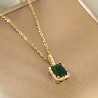 Classic Necklace with Timeless Appeal
