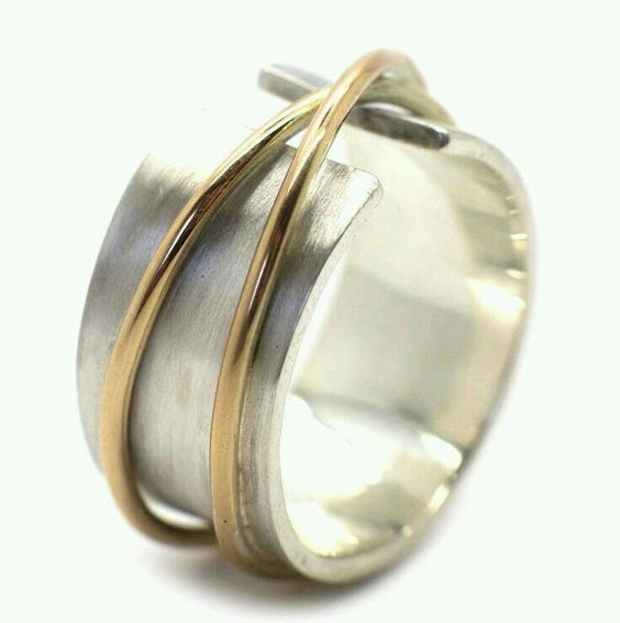Beautiful Gold Ring with Unique Style