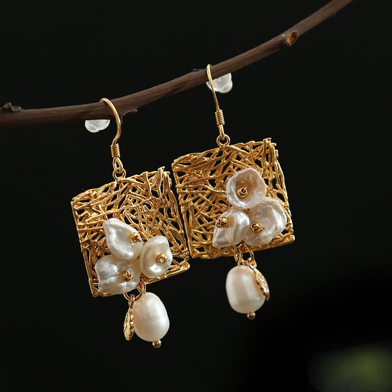 Stunning Pearl Earring for Daily Wear