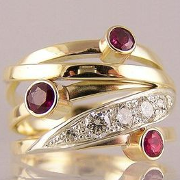 Romantic Gold Ring for Special Moments