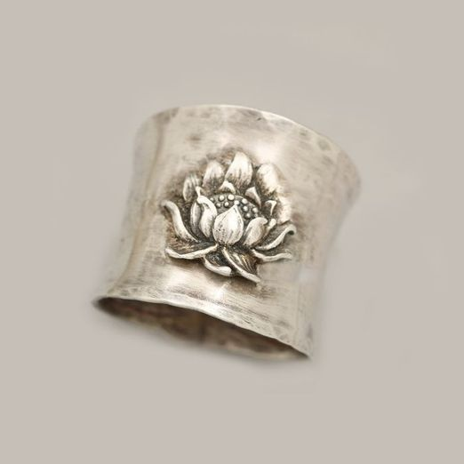 Romantic Silver Ring for Special Moments