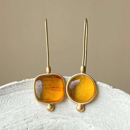 Vintage Handmade Gold Earring