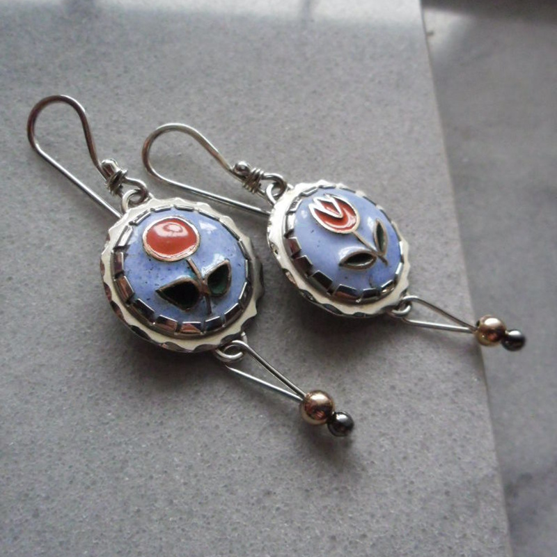 Charming Earring for Any Occasion