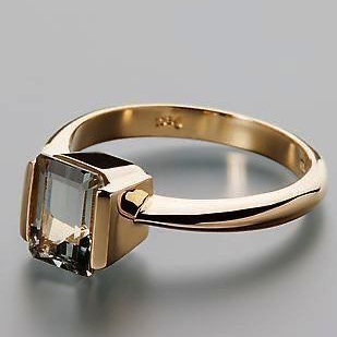 Elegant Gold Ring for Every Occasion