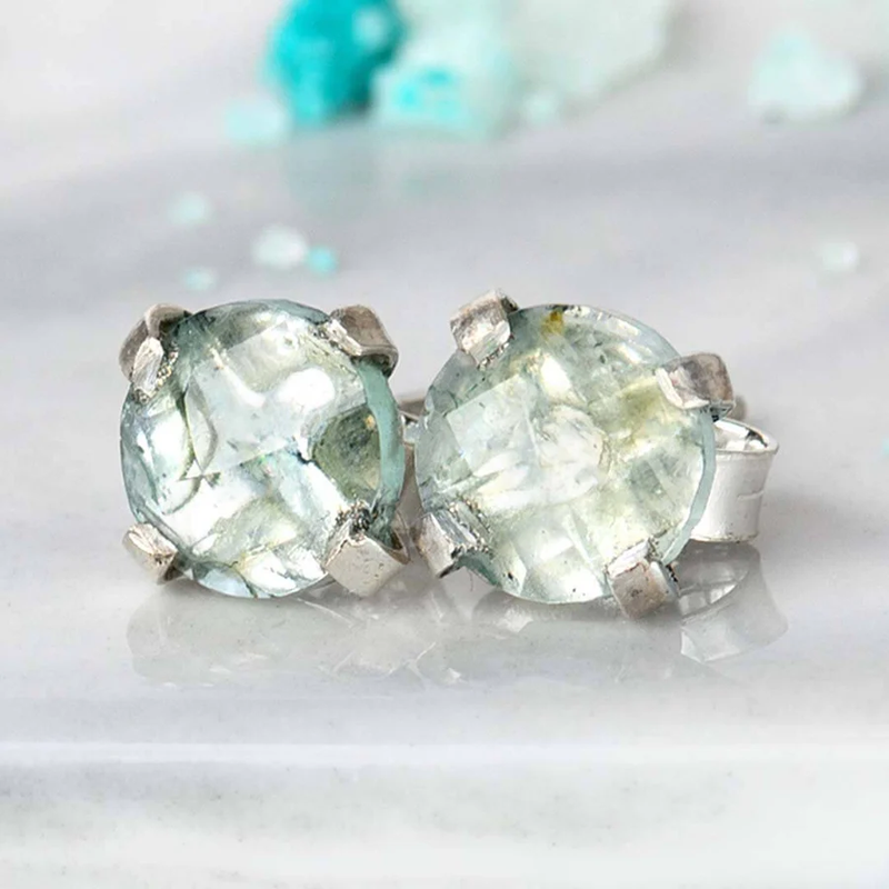 Romantic Silver Earring for Special Moments