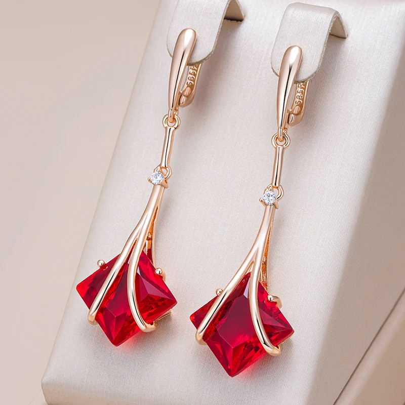 Charming Earring for Any Occasion