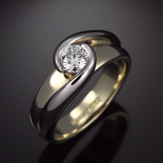 Romantic Gold Ring for Special Moments
