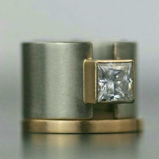 Romantic Gold Ring for Special Moments