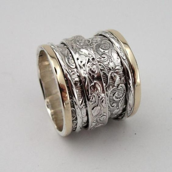 Stunning Gold Ring for Daily Wear