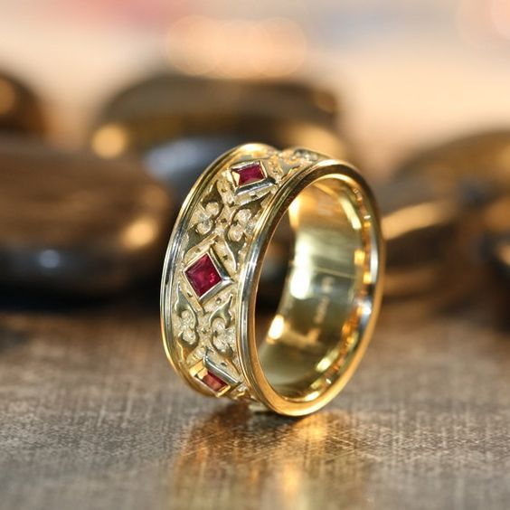 Beautiful Gold Ring with Unique Style