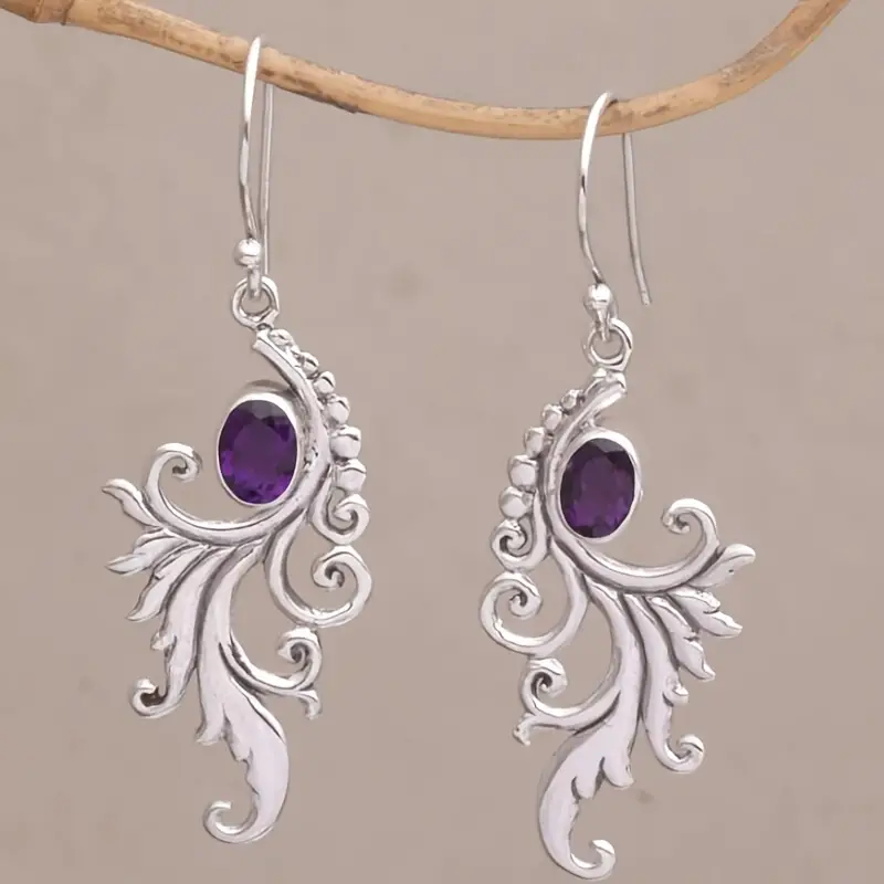 Charming Silver Earring for Any Occasion