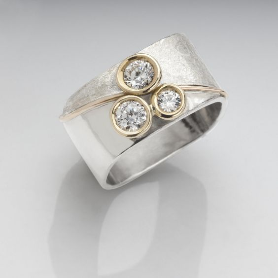 Charming Silver Ring for Any Occasion