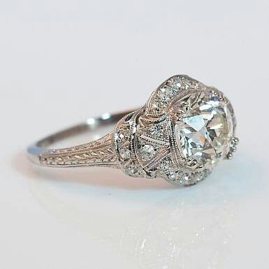 Charming Silver Ring for Any Occasion