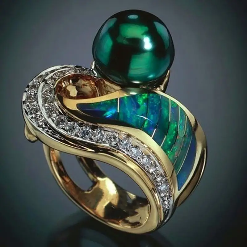 Beautiful Pearl Ring with Unique Style
