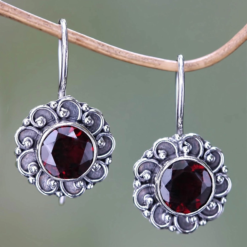 Stunning Earring for Daily Wear