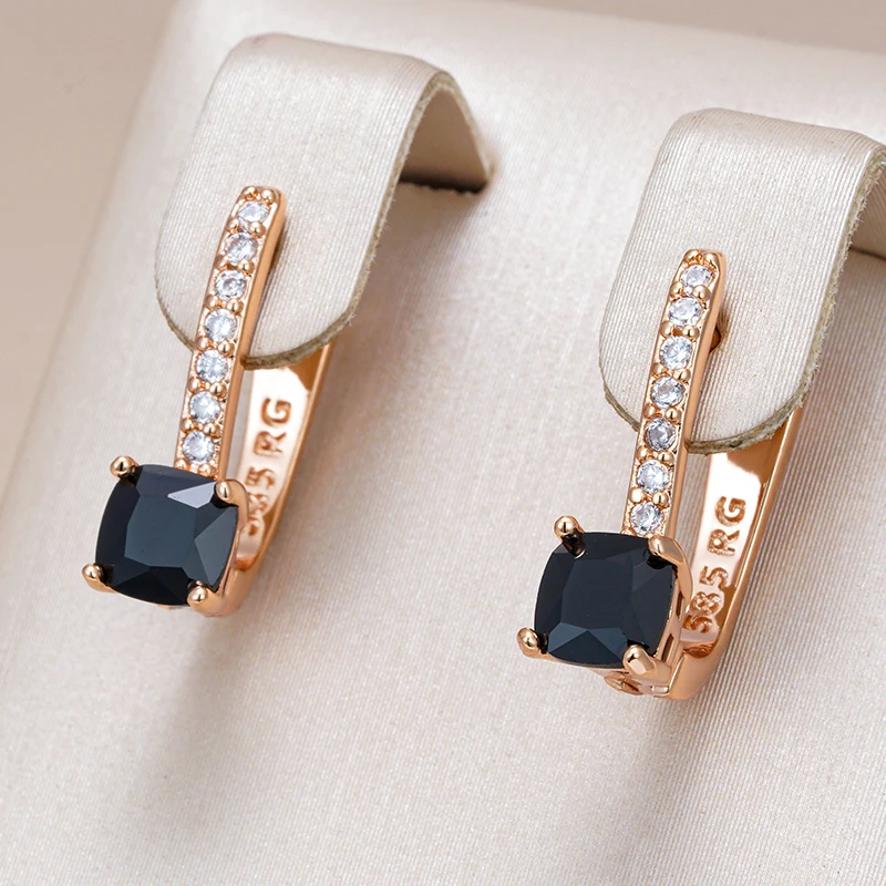 Stunning Earring for Daily Wear