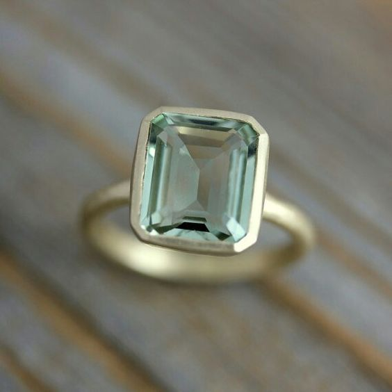 Beautiful Gold Ring with Unique Style