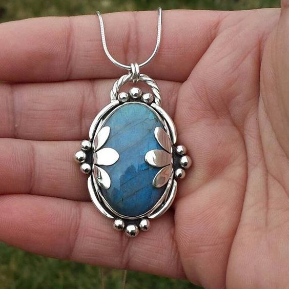 Classic Necklace with Timeless Appeal