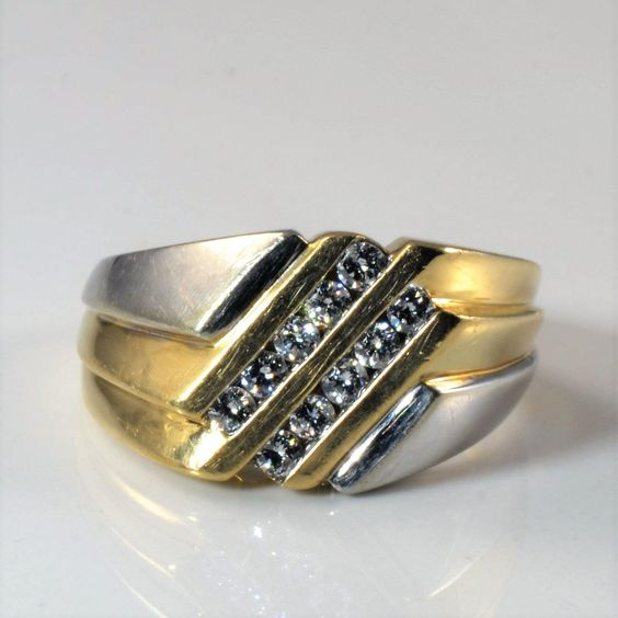 Classic Gold Ring with Timeless Appeal