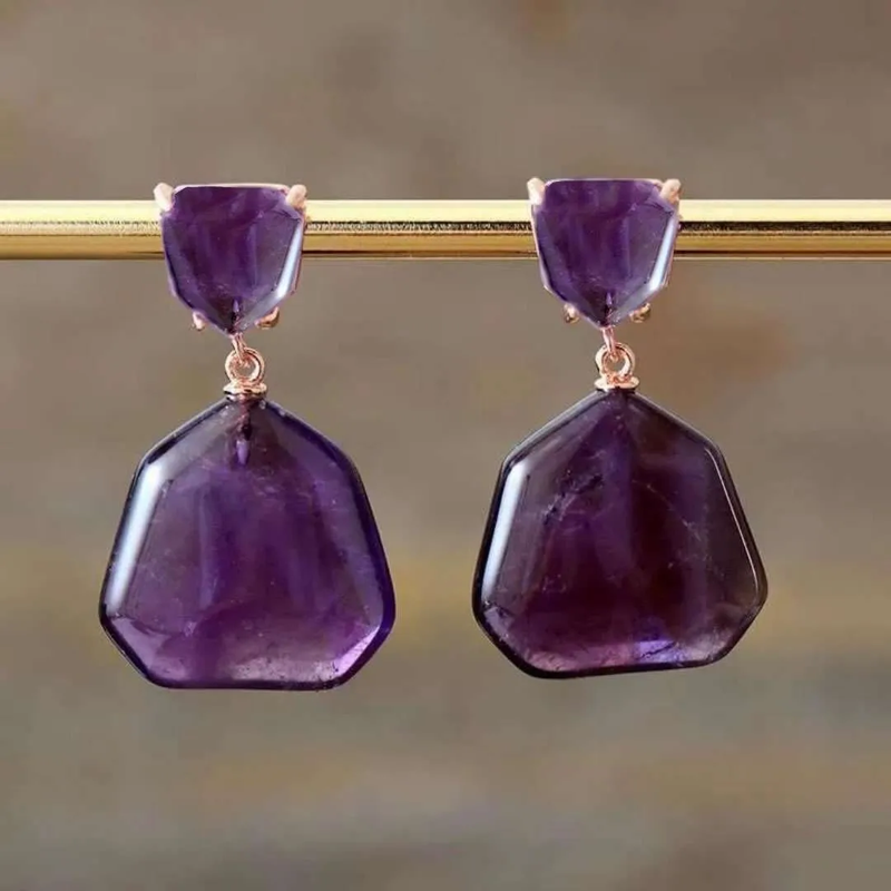 Charming Earring for Any Occasion