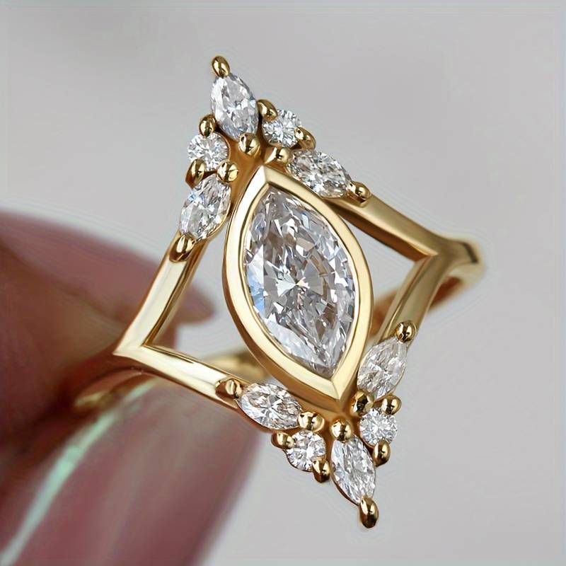Stunning Gold Ring for Daily Wear