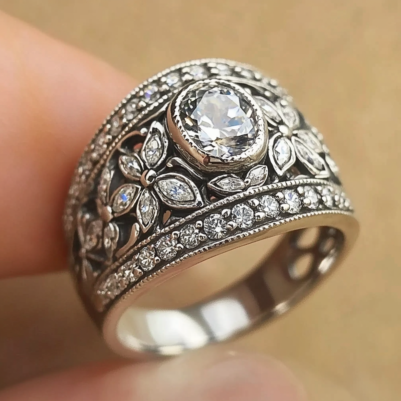 Classic Silver Ring with Timeless Appeal