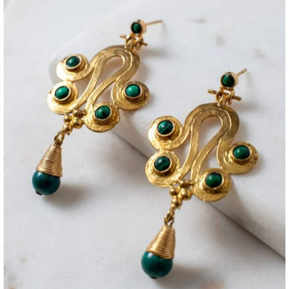 Beautiful Gold Earring with Unique Style