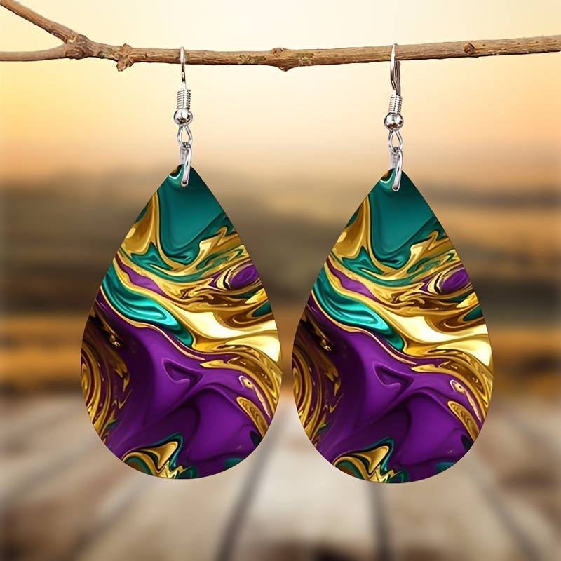 Romantic Gold Earring for Special Moments