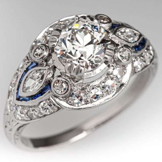 Stunning Silver Ring for Daily Wear