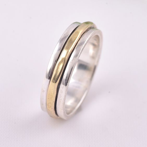 Elegant Gold Ring for Every Occasion