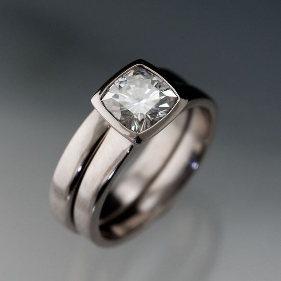 Beautiful Silver Ring with Unique Style