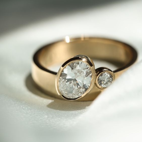 Beautiful Gold Ring with Unique Style