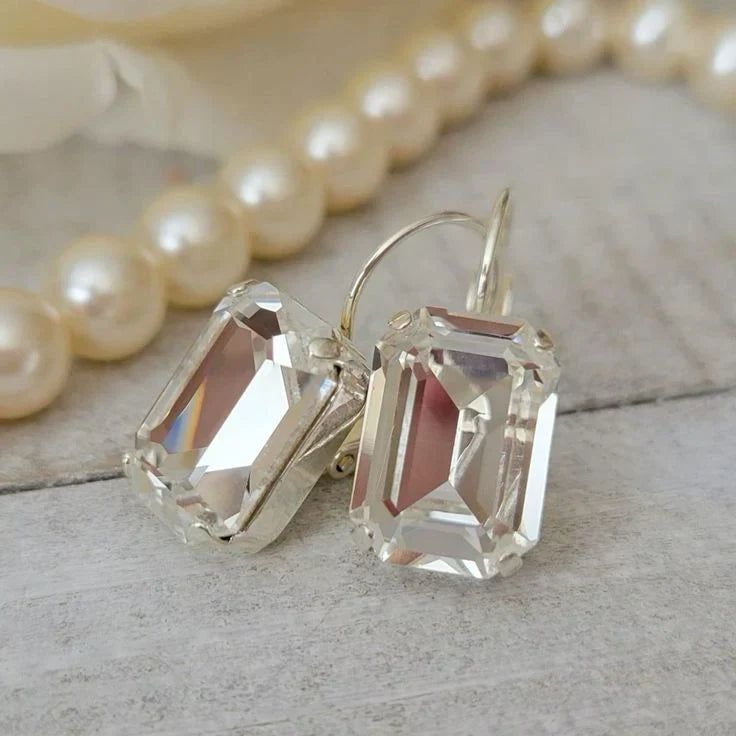 Stunning Earring for Daily Wear