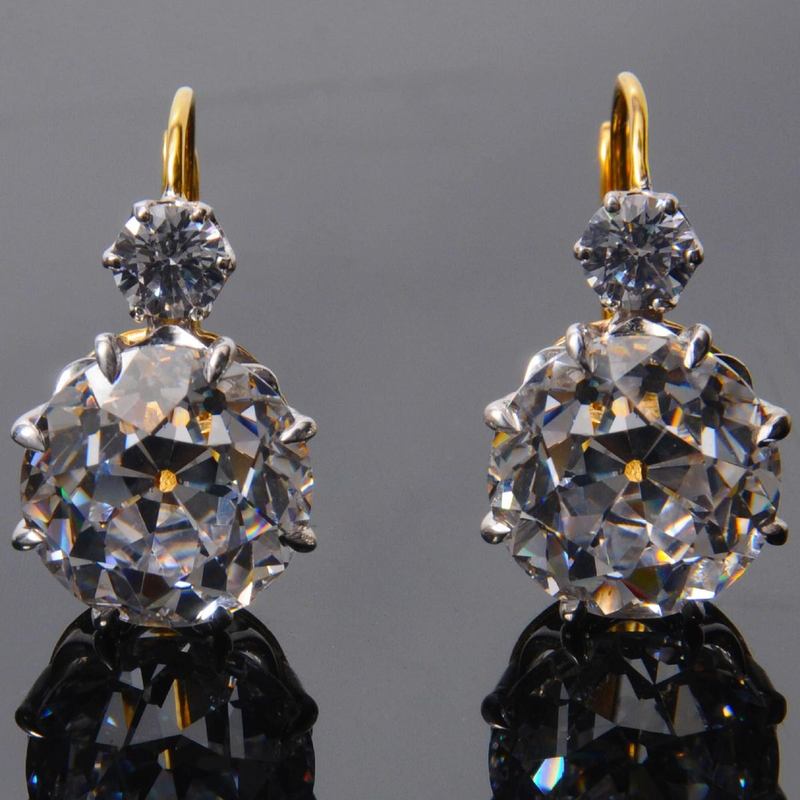 Romantic Earring for Special Moments