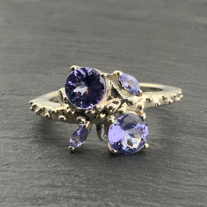 Stunning Gold Ring for Daily Wear
