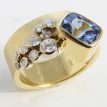 Delicate Artisan Gold Ring