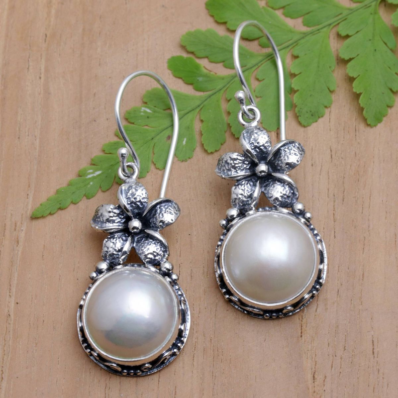 Elegant Pearl Earring for Every Occasion