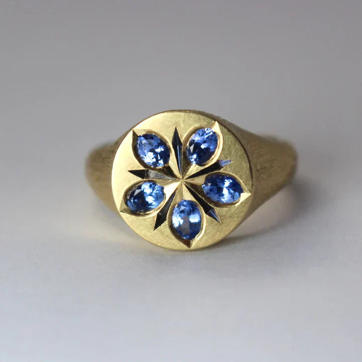 Romantic Gold Ring for Special Moments