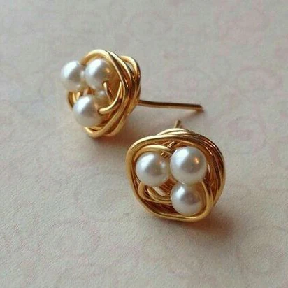 Stunning Pearl Earring for Daily Wear