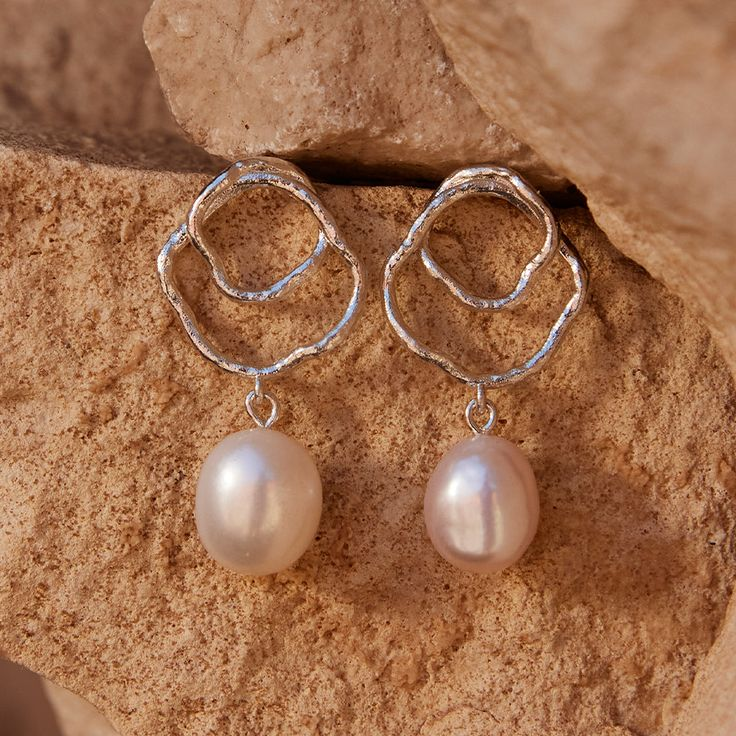 Vintage Handmade Pearl Earring
