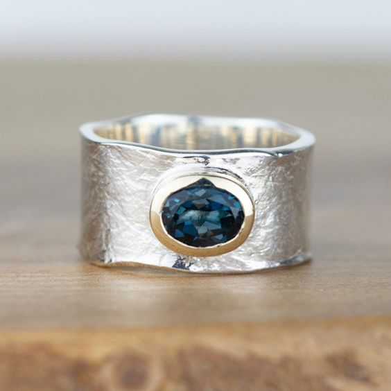 Charming Silver Ring for Any Occasion