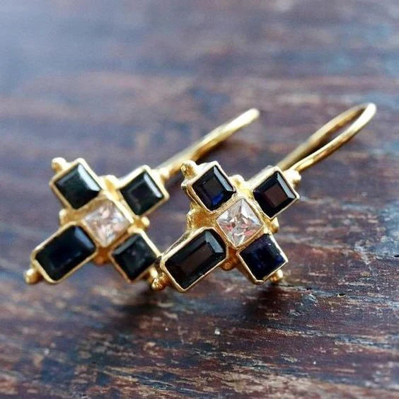 Stunning Gold Earring for Daily Wear