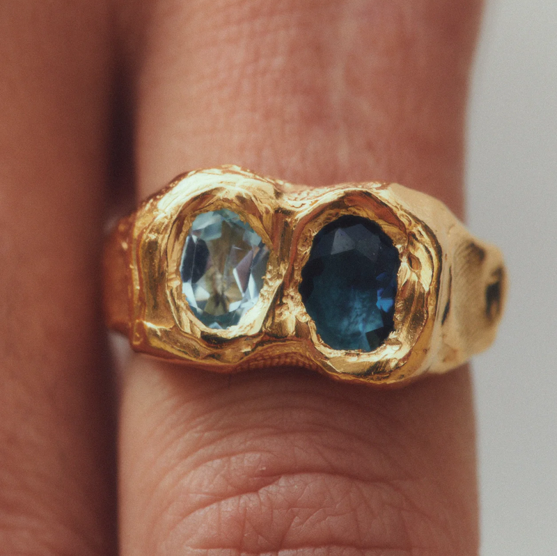 Classic Gold Ring with Timeless Appeal